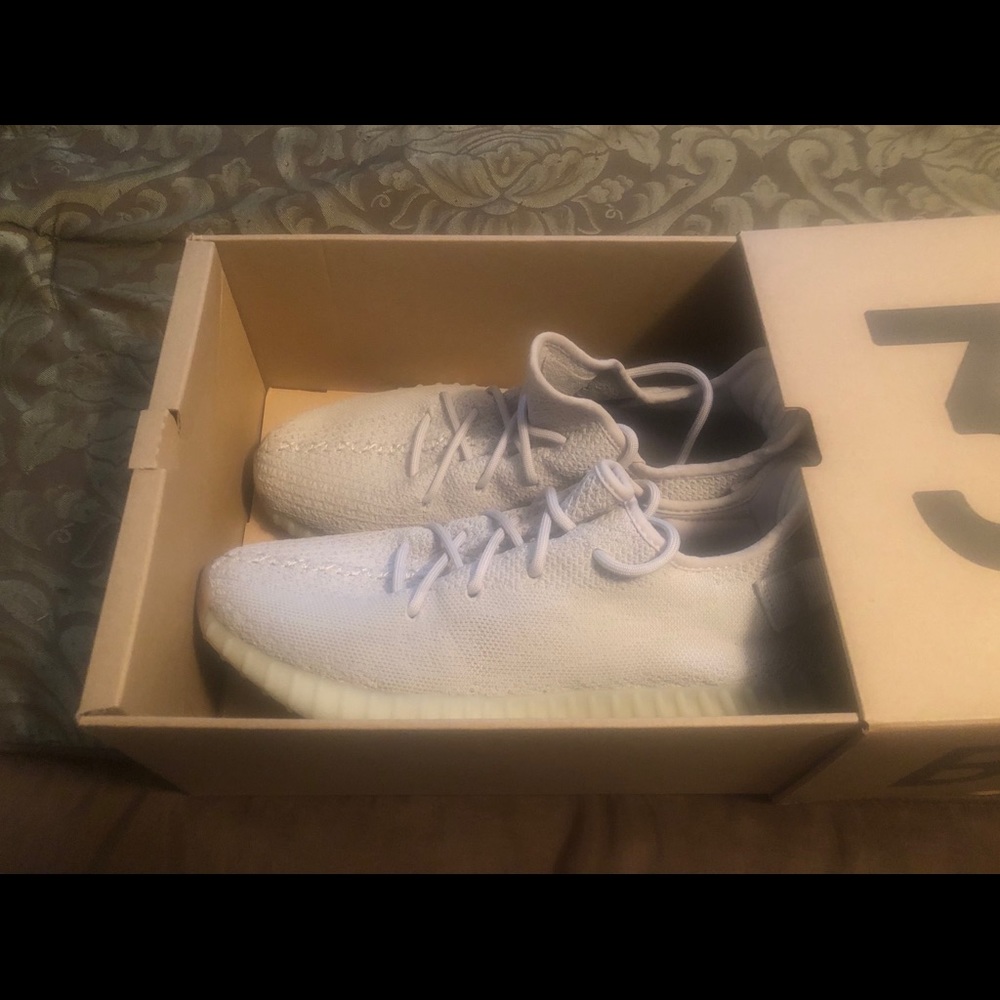 ADIDAS YEEZY BOOST 350 V2 - Picture 3 of 8
